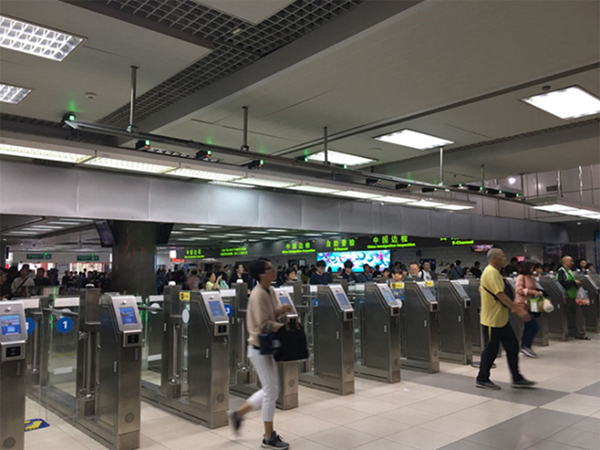 讓違法過關(guān)“無路可逃”丨鴻逸達(dá)智能尾隨行為感應(yīng)器應(yīng)用實(shí)例